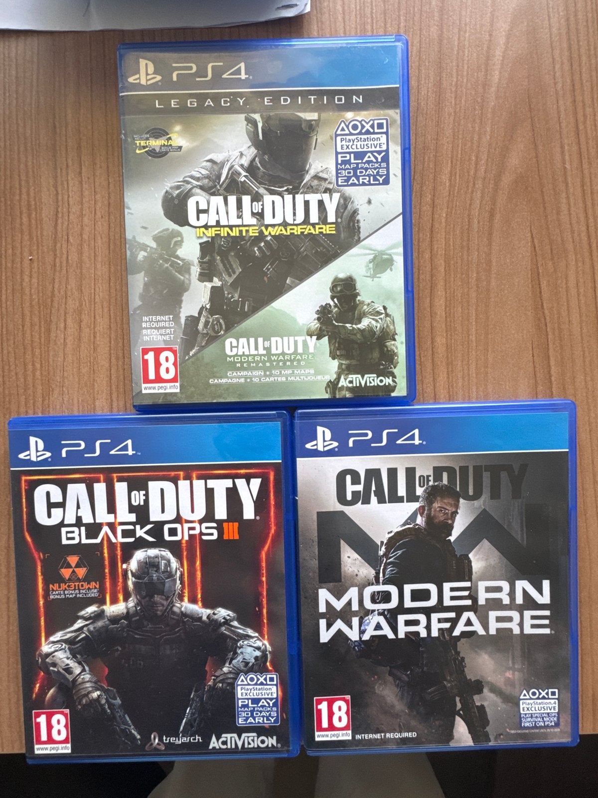 3 Call of Duty PS4 games: Infinite Warfare, Black Ops III, M, Spelcomputers en Games, Online, Gebruikt, Vanaf 18 jaar, Shooter