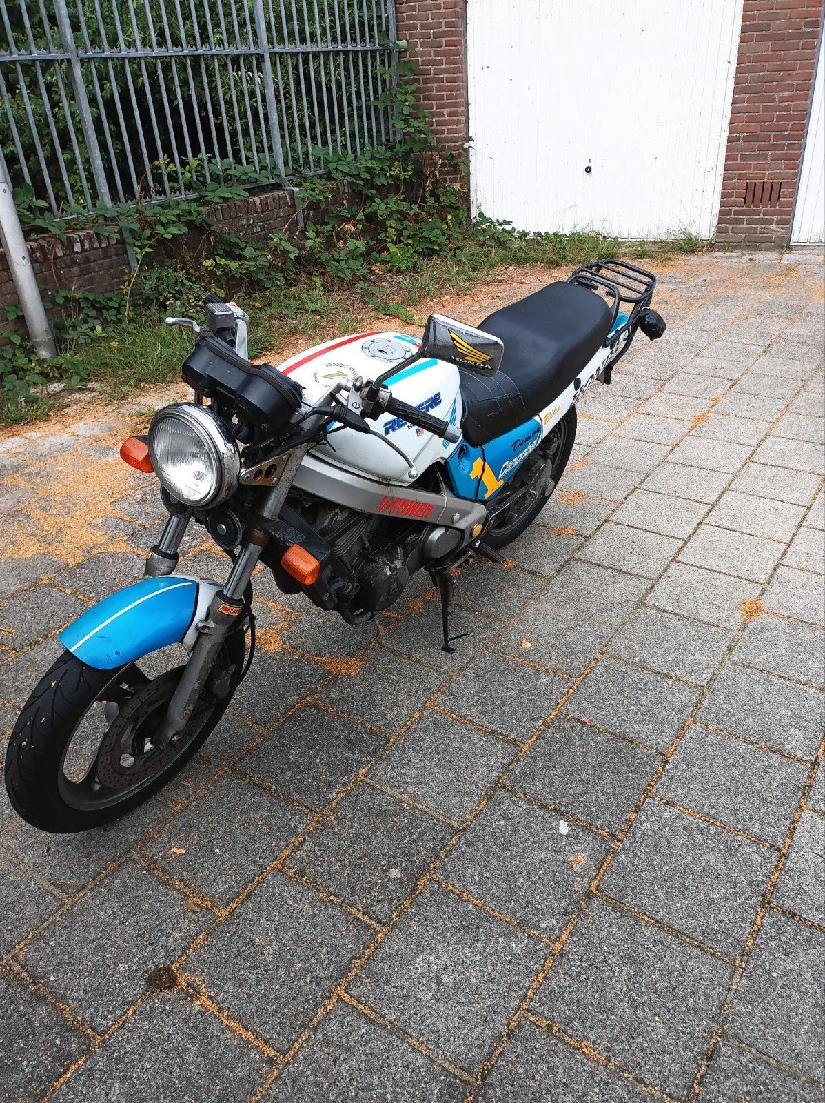 Honda NTV 650 - Nieuwe banden, bouwjaar 1990,100.000km, Cardan-aandrijving, 2 cilinders, Gebruikt, Particulier