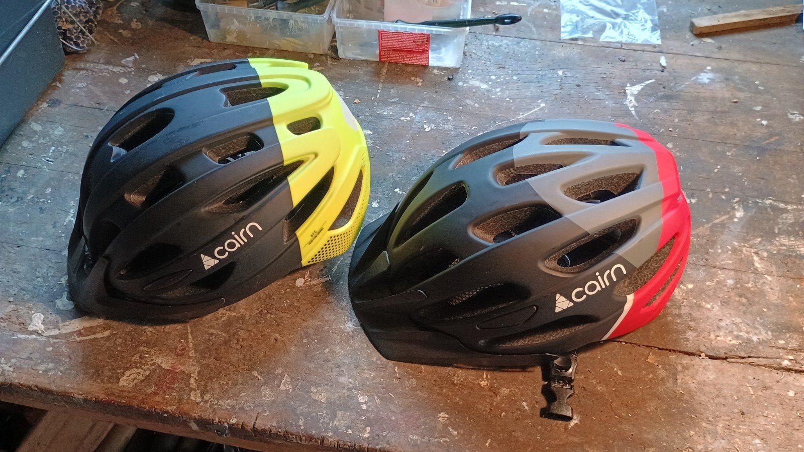 Twee keer een Cairn fietshelm., Ophalen of Verzenden, Zo goed als nieuw