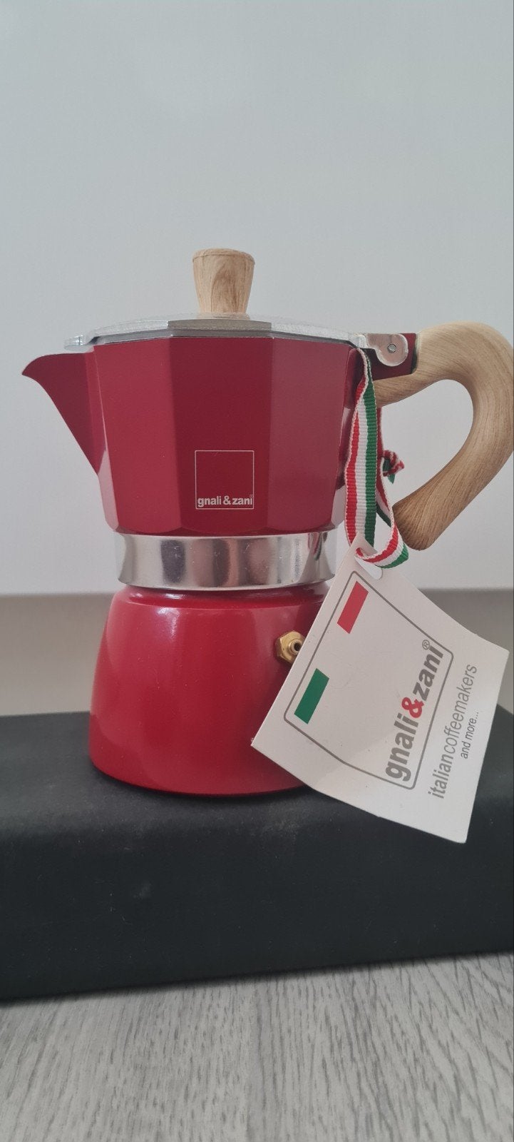 Gnali & Zani Rode Moka Pot - Italiaanse Koffiezetter, Witgoed en Apparatuur, Koffiezetapparaten, Gemalen koffie, Ophalen of Verzenden