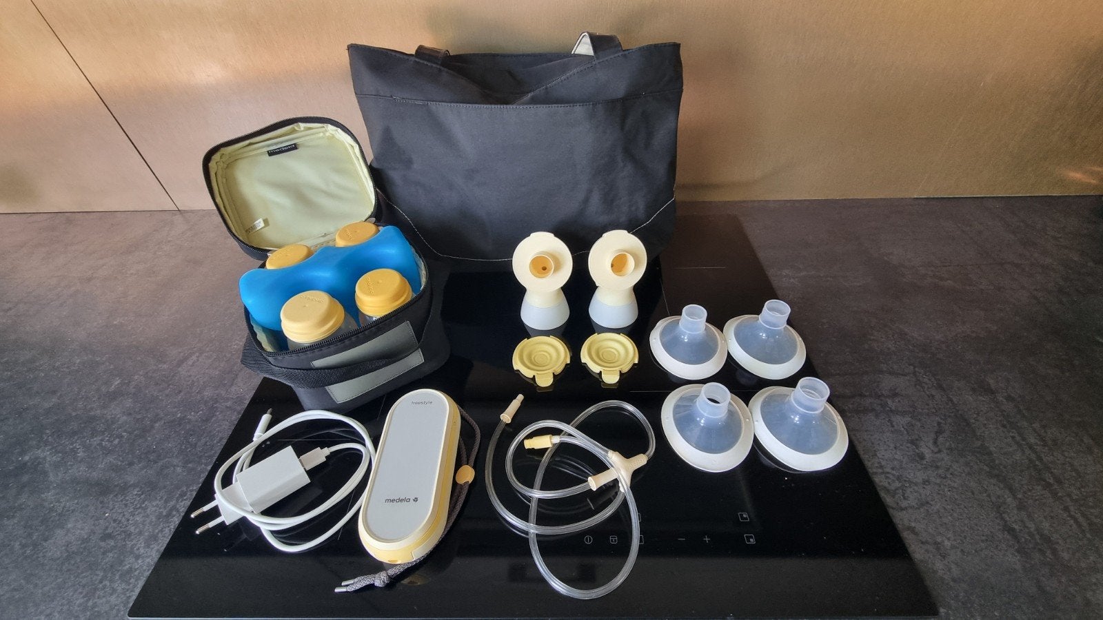 Medela Freestyle Flex borstkolf met accessoires, Ophalen, Gebruikt