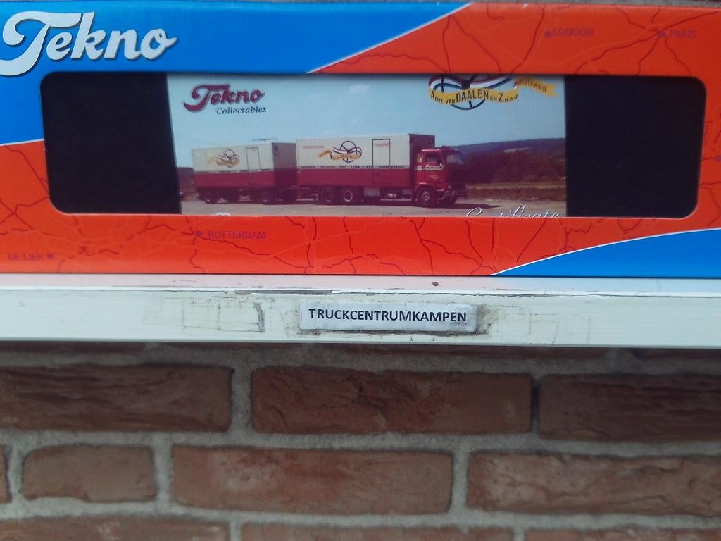 Tekno  Volvo  F89  van  van  Daalen., Hobby en Vrije tijd, Modelauto's | 1:50, Ophalen of Verzenden, Nieuw, Bus of Vrachtwagen