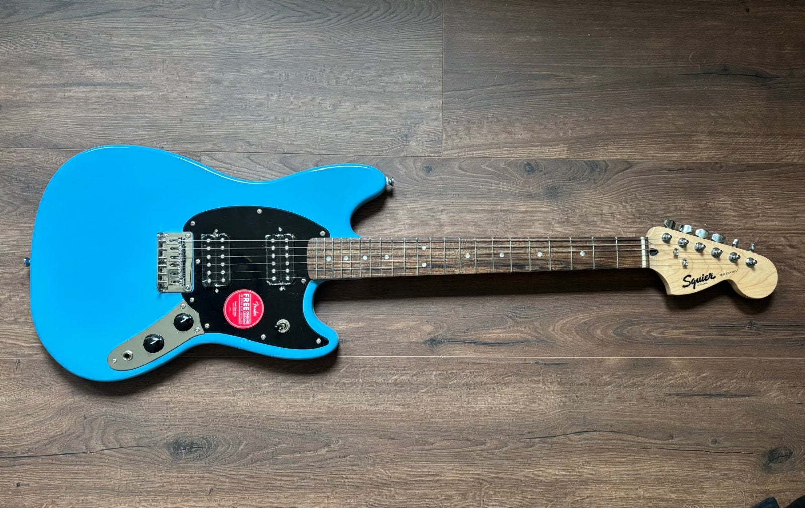 Squier Mustang