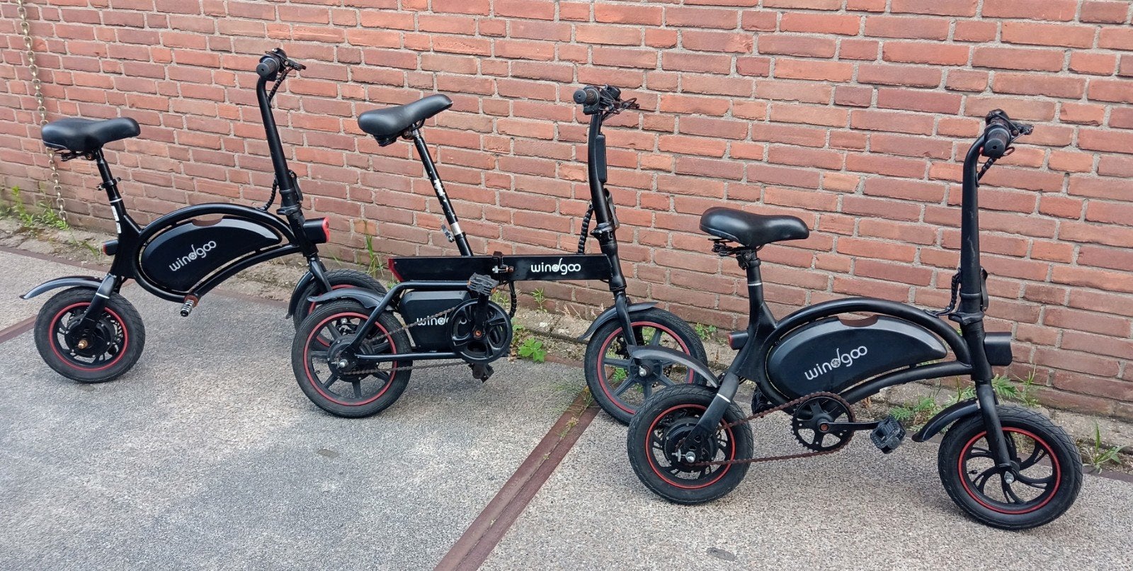 DEFECT, KAPOT. 3 X Windgoo electrische fiets 1 X Lader, Ophalen, Gebruikt