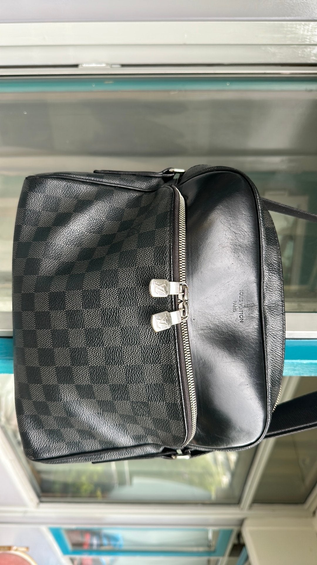 Louis Vuitton District PM Damier Graphite (incl. bon), Computers en Software, Ophalen, 15 inch, Zo goed als nieuw, Aktetas