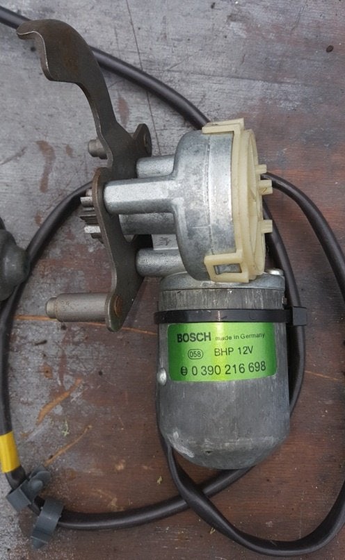 Orig. Mercedes W126 Elektromotor voor rugleuningverstelling, Auto-onderdelen, Ophalen of Verzenden, Gebruikt, Mercedes-Benz