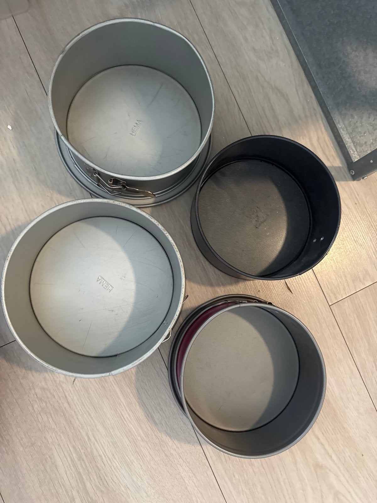 Set van 4 springvormen, HEMA, diverse maten, Ophalen, Zilver, Metaal, Overige typen