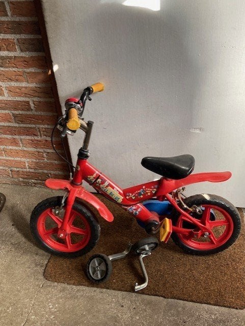 Kinderfietsje rood met zijwieltjes, Zijwieltjes, Gebruikt, Minder dan 16 inch, Schijfrem
