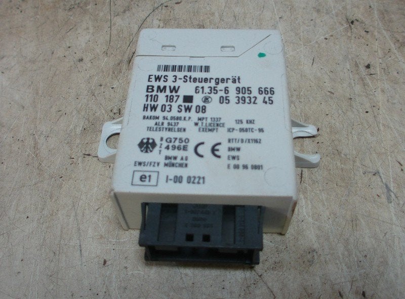Computer ews 3 steurgerat BMW 5 serie (E39) 2002 61356905666, Auto-onderdelen, Gebruikt, Petuelring 130, München 80809, , Duitsland