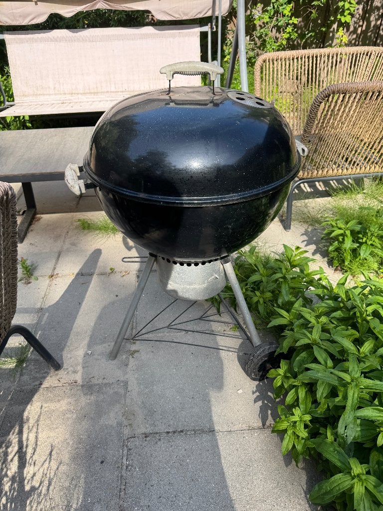 Weber BBQ 57 cm – Klaar voor een heerlijke zomer! ️, Ophalen, Gebruikt, WEBER BBQ, Met accessoires