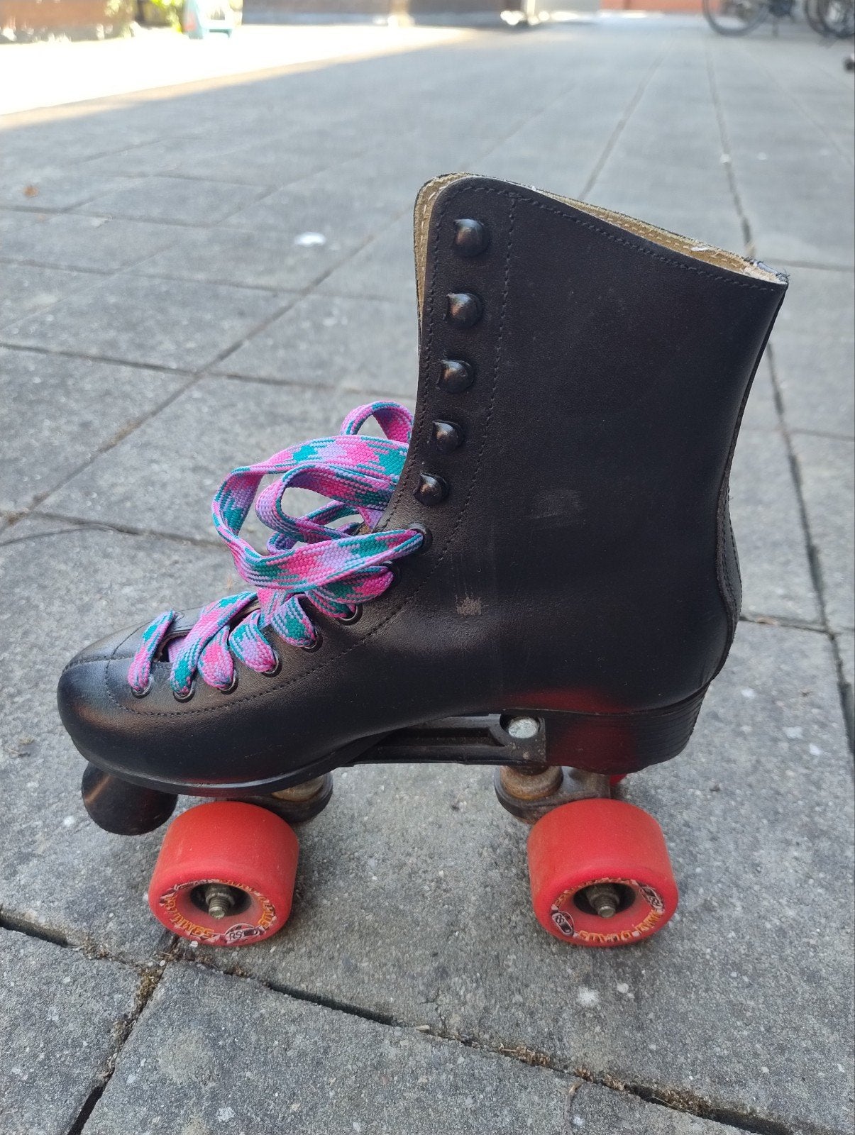 RSI rolschaatsen - Zwart met gekleurde veters, Ophalen, Gebruikt, Dames