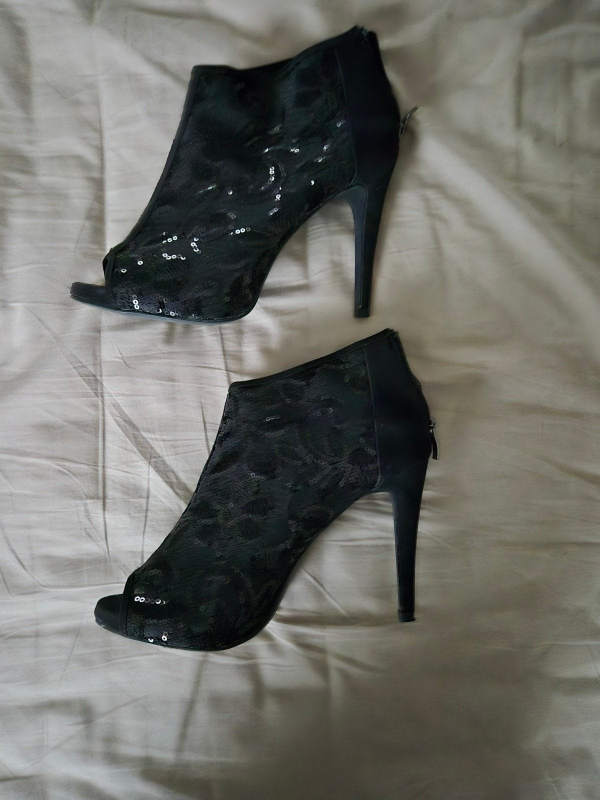 Zwarte glitter pumps - maat 39, Kleding | Dames, Ophalen of Verzenden, Zo goed als nieuw, Zwart