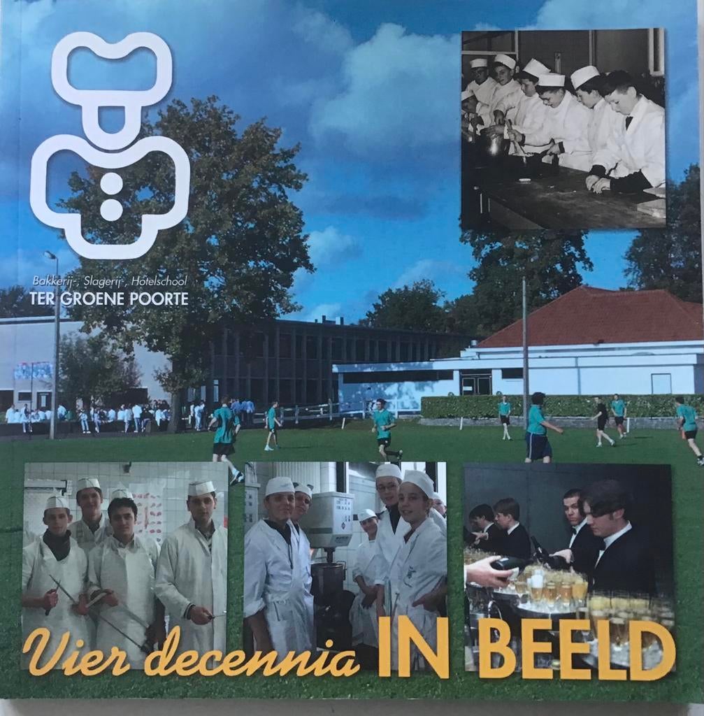 Vier decennia IN BEELD - Ter Groene Poorte Brugge, Boeken, Ophalen of Verzenden, 20e eeuw of later, Gelezen