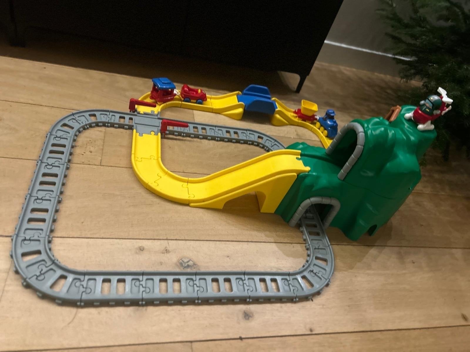Little Tikes treinbaan met berg en treintjes, Ophalen, Gebruikt