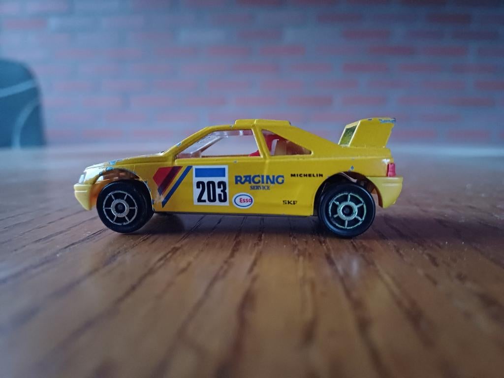 Gele Peugeot 405 T16 Rally Miniatuurauto, Ophalen of Verzenden, Gebruikt, Auto