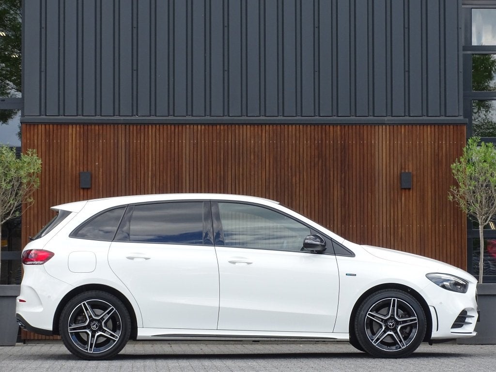 Mercedes-Benz B-Klasse 250e 218PK automaat / AMG Line / 2021, Gebruikt, Euro 6, 4 cilinders, 16 kWh