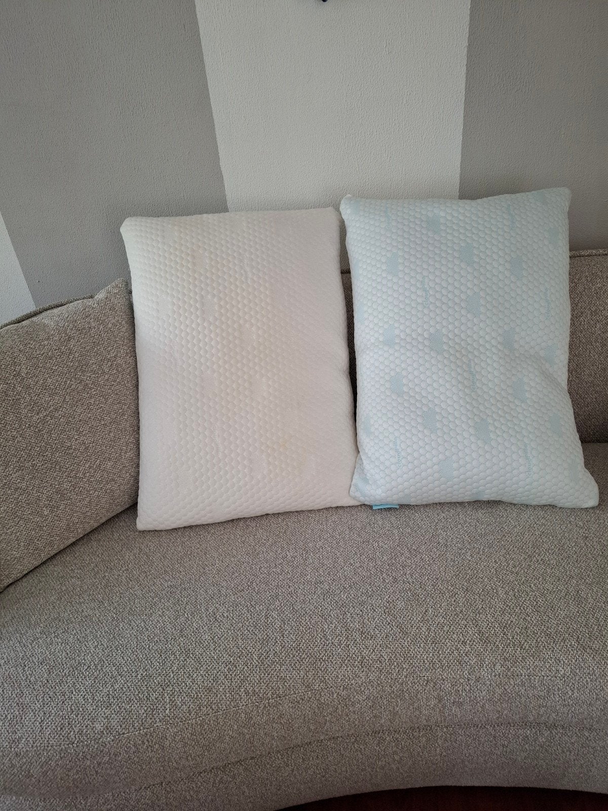 Twee comfortabele cloud pillo kussens, Ophalen, Overige merken, Gebruikt, Meerkleurig
