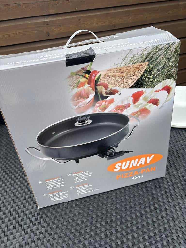 Pizza pan nieuw, Huis en Inrichting, Keuken | Potten en Pannen, Ophalen, Nieuw, Koekenpan of Braadpan