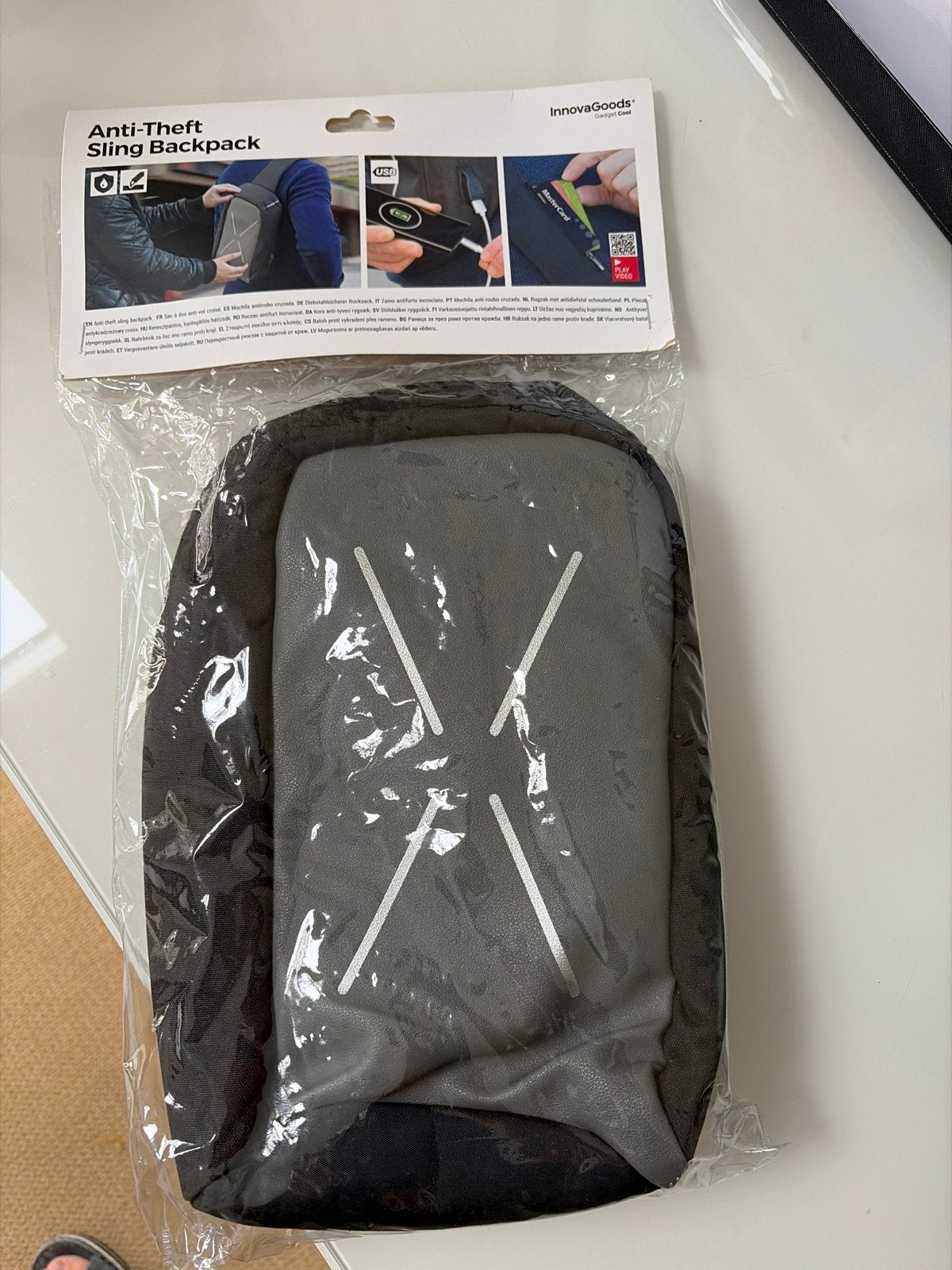 Innovagoods Anti-Diefstal Sling Rugzak Tas met USB-poort, Overige merken, Minder dan 30 cm, Nieuw, Ophalen of Verzenden