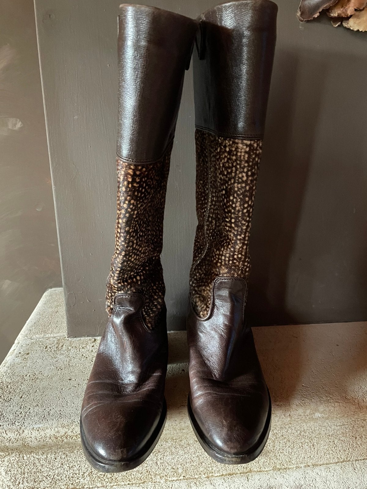 Hugo boss laarzen maat 37, Kleding | Dames, Ophalen of Verzenden, Gedragen, Bruin, Hoge laarzen