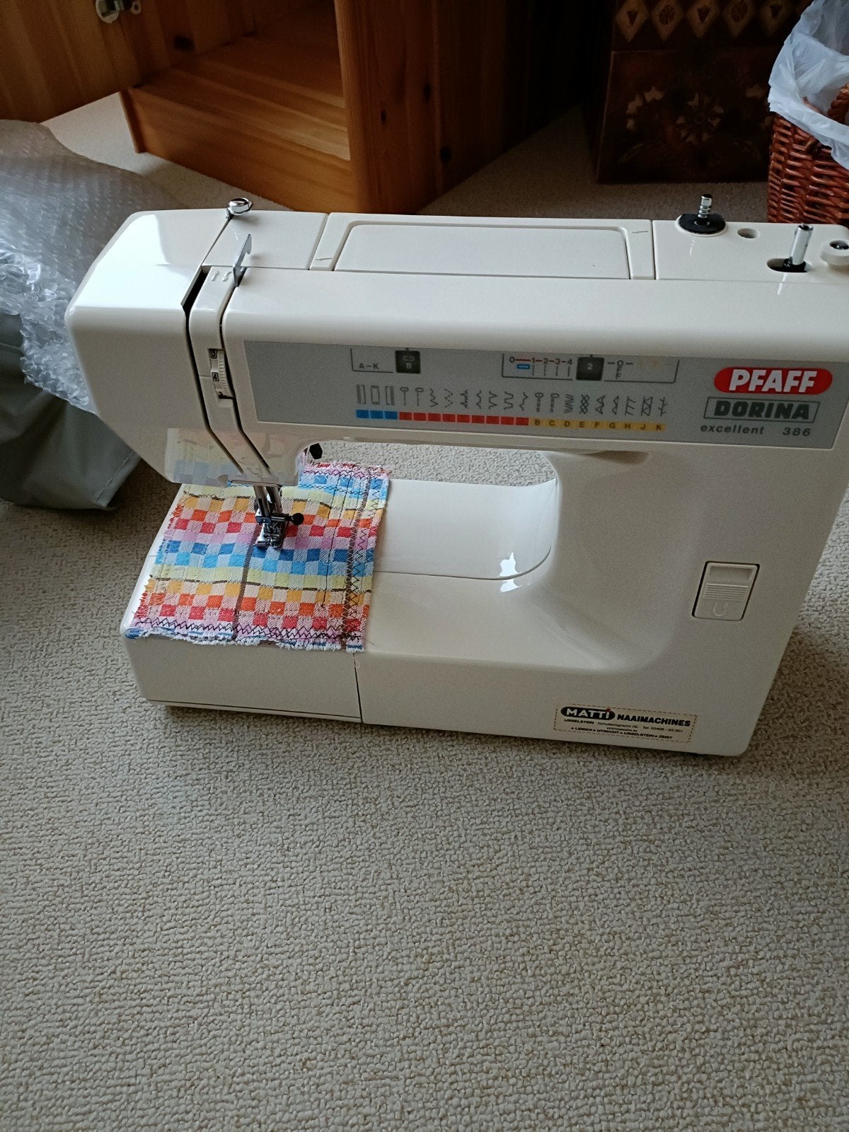 Pfaff Dorina excellent 386 naaimachine, Hobby en Vrije tijd, Ophalen, Zo goed als nieuw, Naaimachine, Pfaff