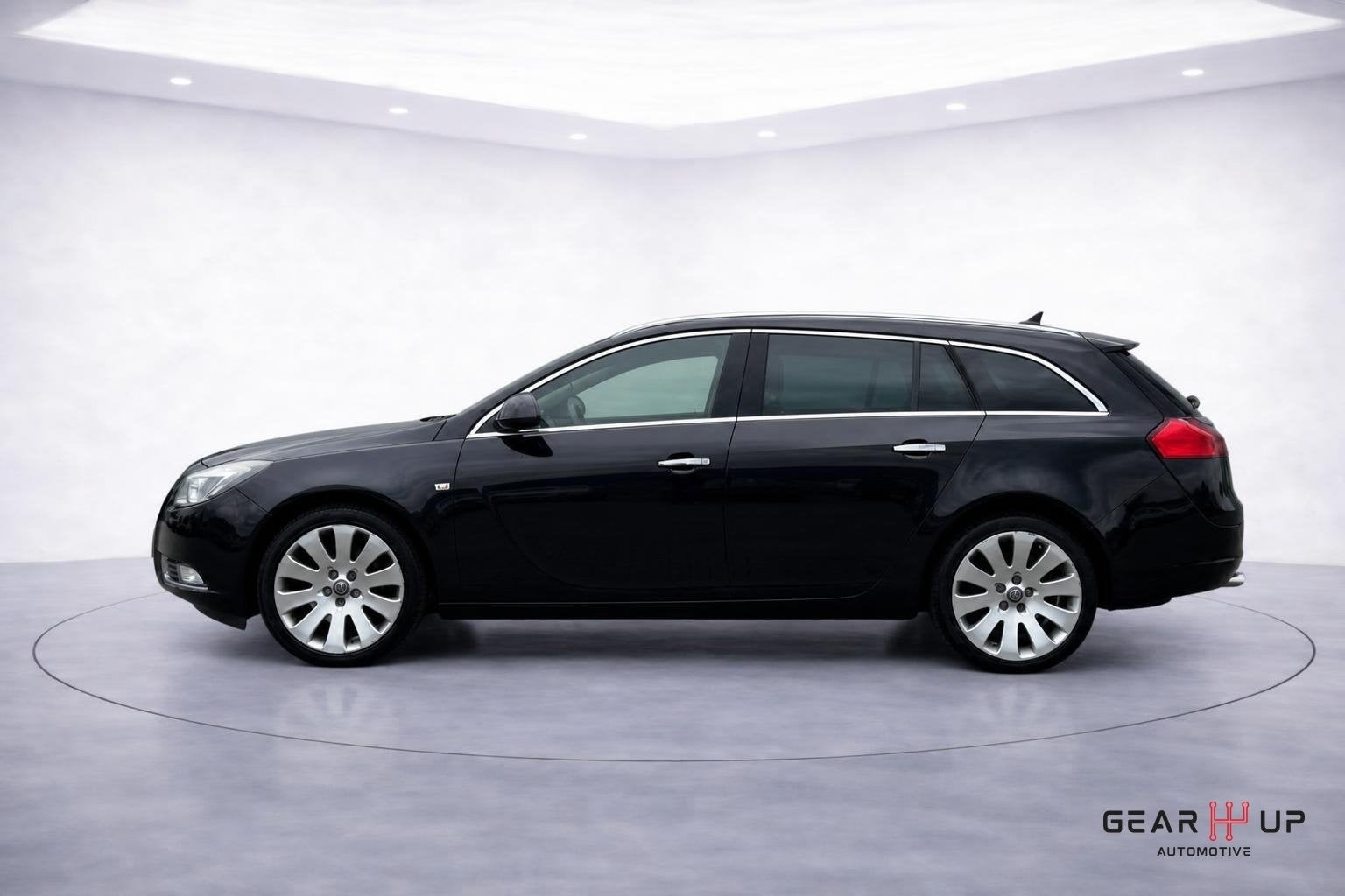 Opel Insignia Sports Tourer 2.8 T Cosmo 4x4 EXPORT|HANDEL|, Auto's, Opel, Automaat, Euro 5, Gebruikt, Vierwielaandrijving