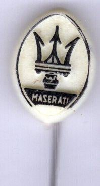 Maserati zwart op wit plastic auto ( W_125a ), Verzamelen, Speldjes, Pins en Buttons, Verzenden, Zo goed als nieuw, Transport