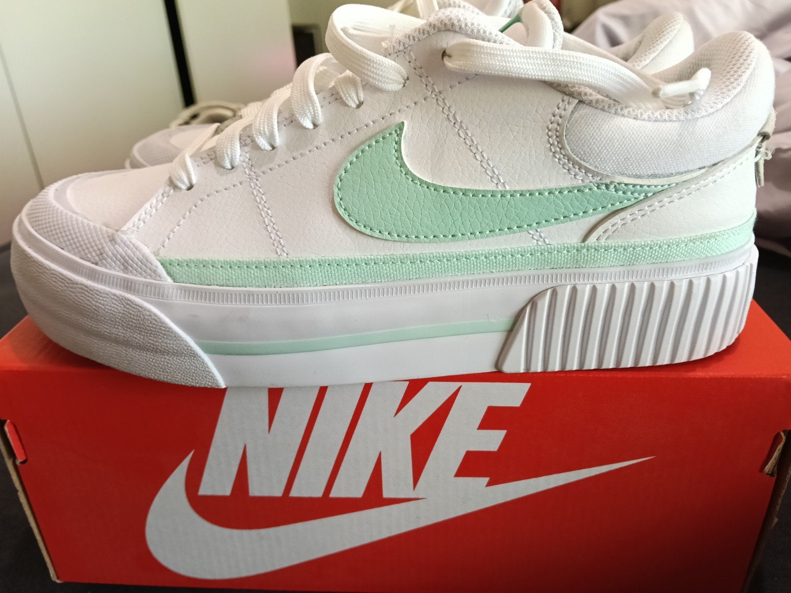 Nike Blazer Low Platform sneakers - Maat 37.5, Kleding | Dames, Schoenen, Wit, Nike, Ophalen of Verzenden, Sneakers of Gympen
