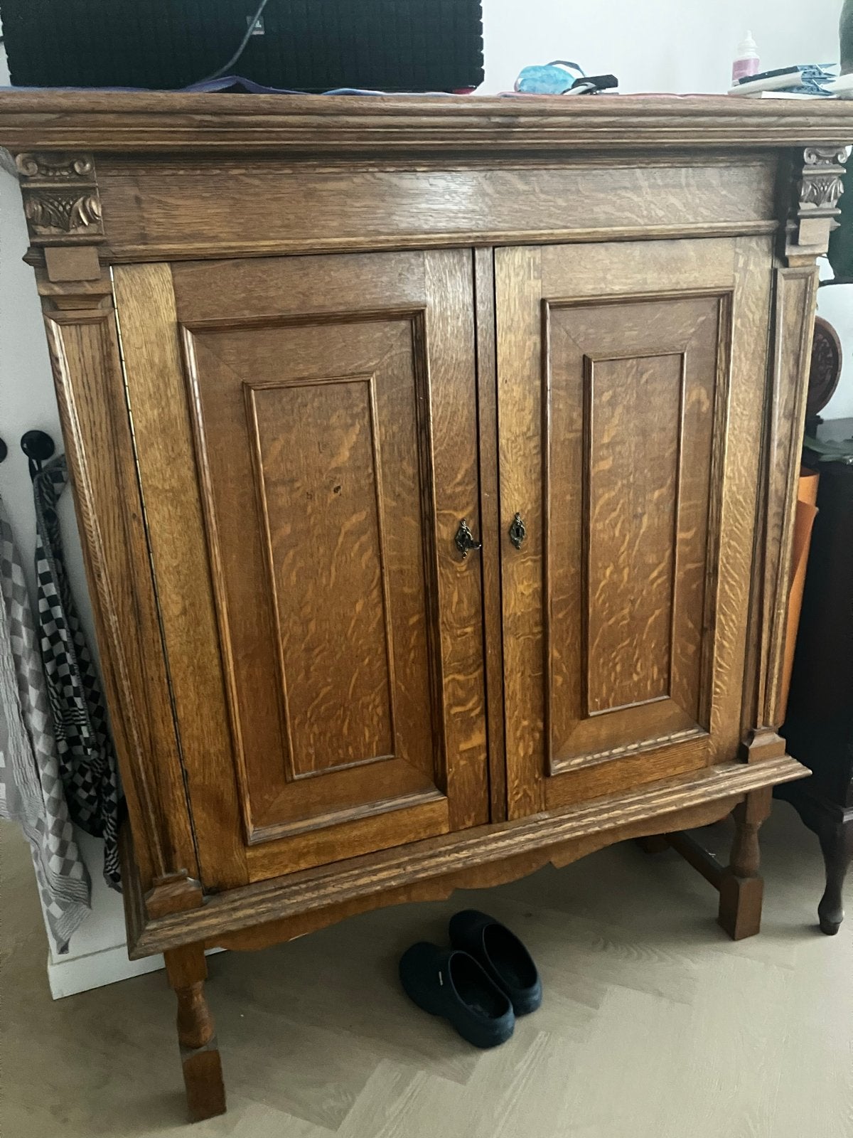 Antieke Eikenhouten Kast - Uniek en Authentiek, Antiek en Kunst, Antiek | Meubels | Kasten, Ophalen of Verzenden
