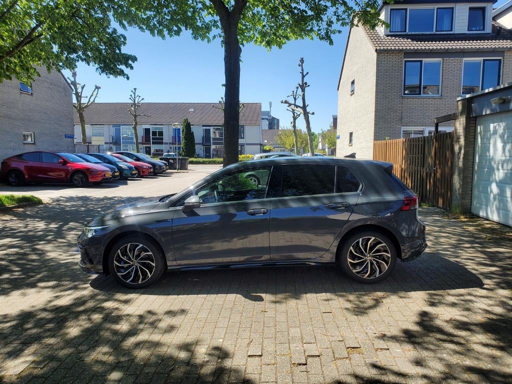 Volkswagen Golf 8 | 1.5 TSI 130pk | 2020 Grijs | KM: 48.xxx, Auto's, Voorwielaandrijving, Zwart, 4 cilinders, Leder en Stof