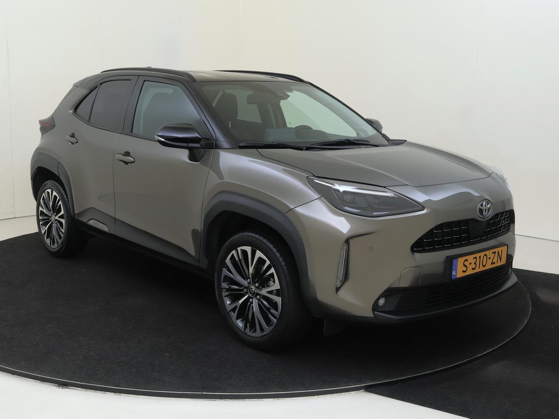 Toyota Yaris Cross 1.5 Hybrid Executive | Automaat | Navigat, 12 maanden, Gebruikt, Bedrijf, Hybride Elektrisch/Benzine