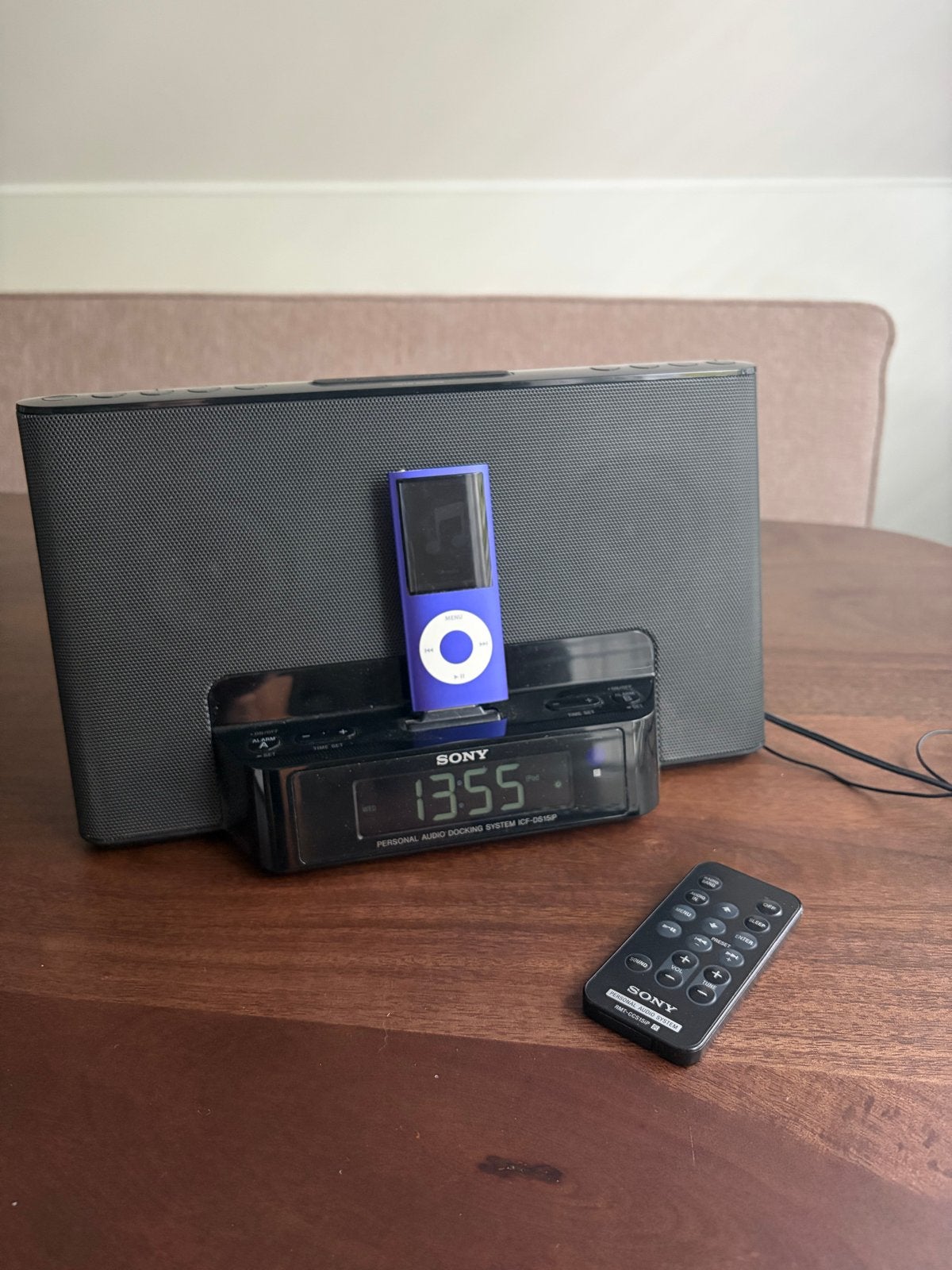 iPod Nano 8GB Paars & Sony Docking Station en Afstandsbeding, Overige kleuren, Met radio, Ophalen of Verzenden, Zo goed als nieuw
