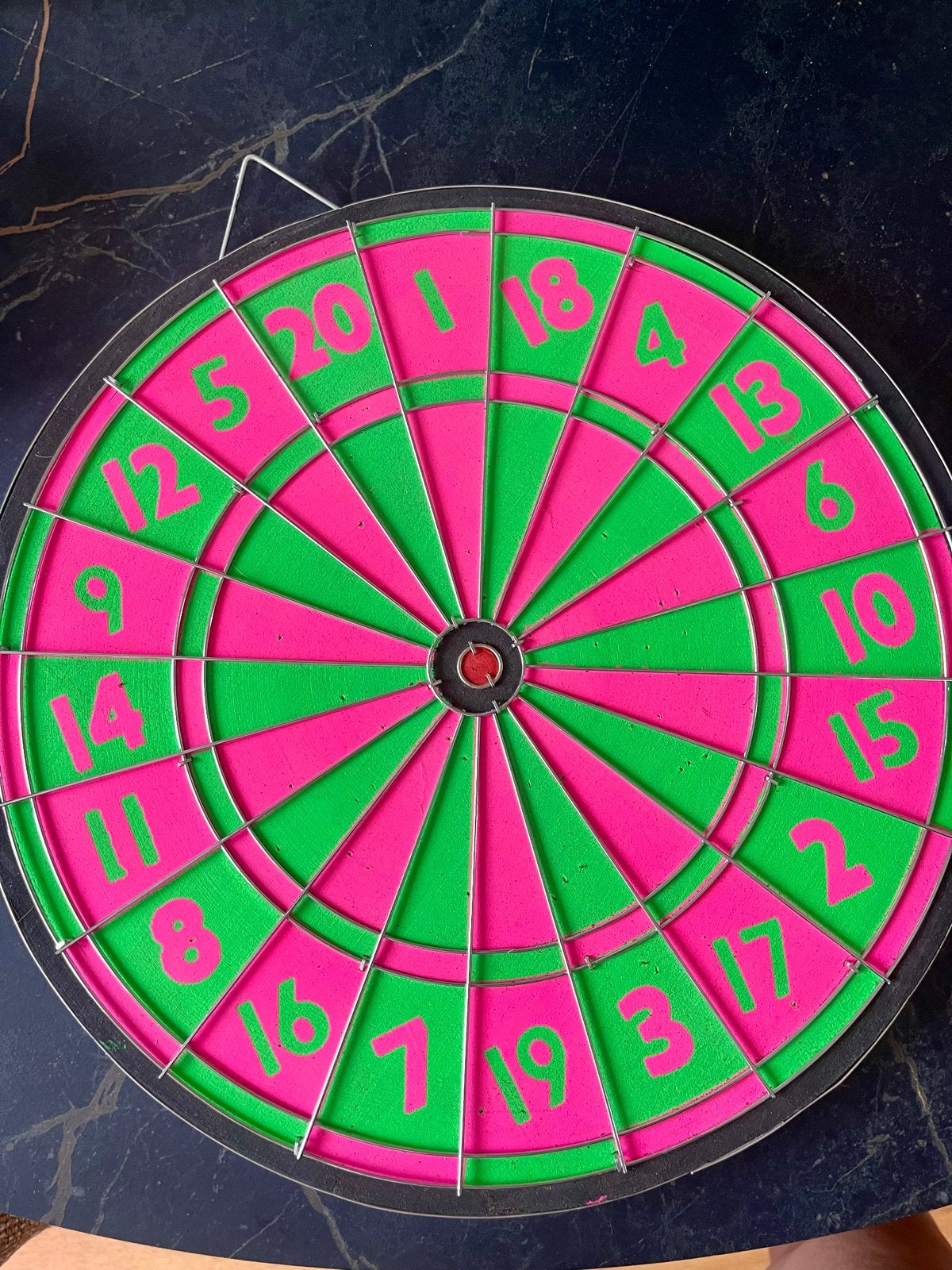 Leuk dartbord voor kinderen - Roze/Groen, Sport en Fitness, Darts, Ophalen of Verzenden, Gebruikt, Dartbord