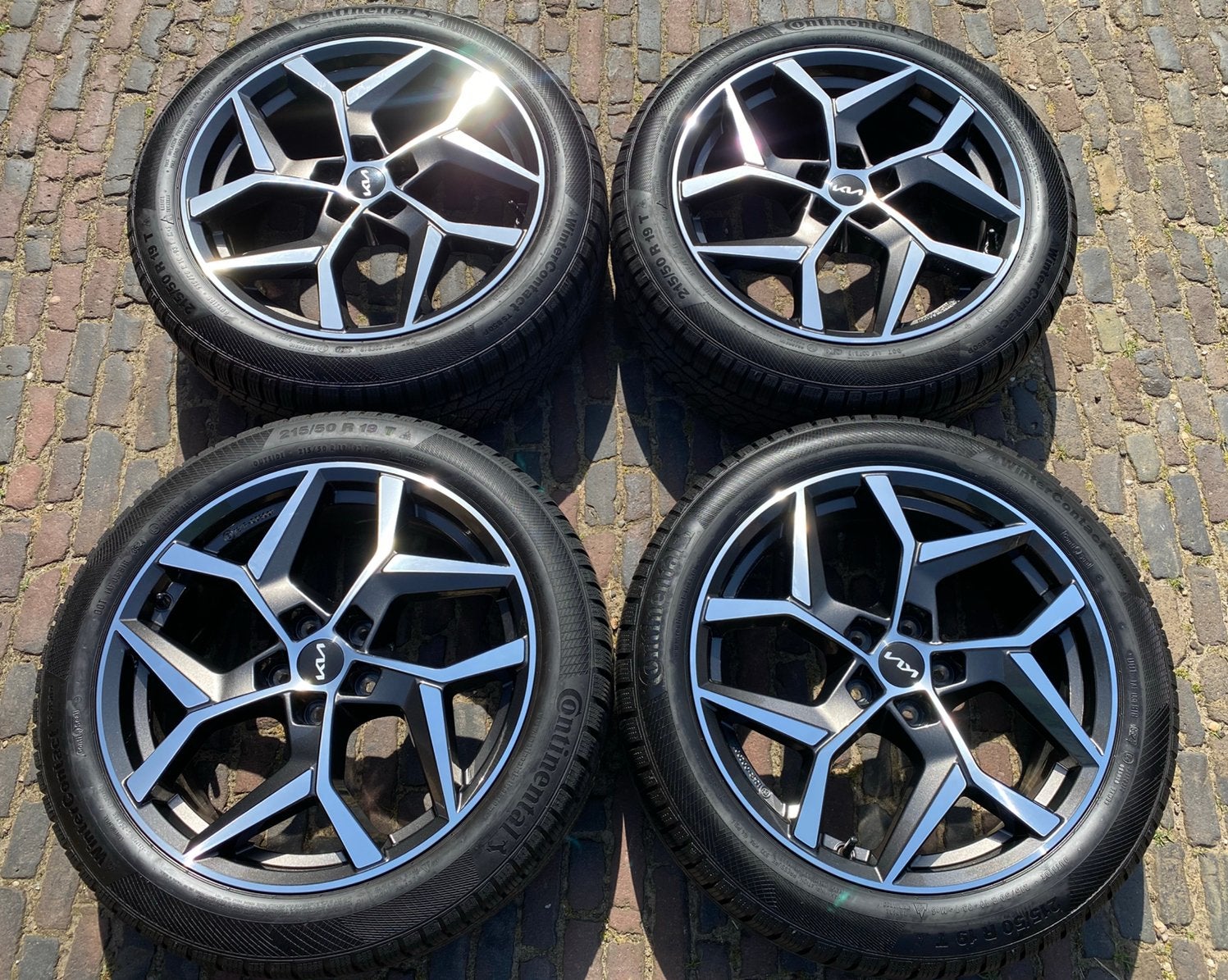 Nieuwe/ demo set 19” Kia EV3 velgen + Conti winterbanden, 19 inch, 215 mm, Banden en Velgen, Nieuw