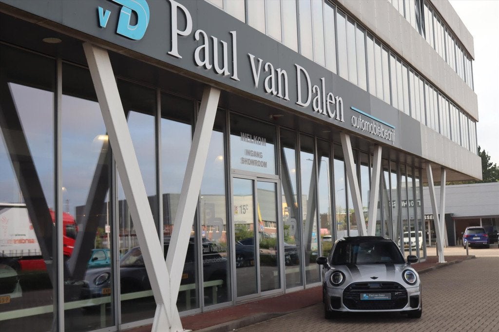 Mini Mini Cooper (f65) 1.5 156PK AUTOMAAT JOHN COOPER WORKS, Automaat, Gebruikt, 156 pk, Leder en Stof