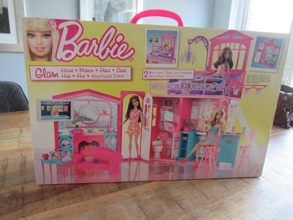 NIEUW Barbie Mattel Glam Vakantie Huis House 2010 R4186, Verzamelen, Ophalen of Verzenden, Nieuw, Pop