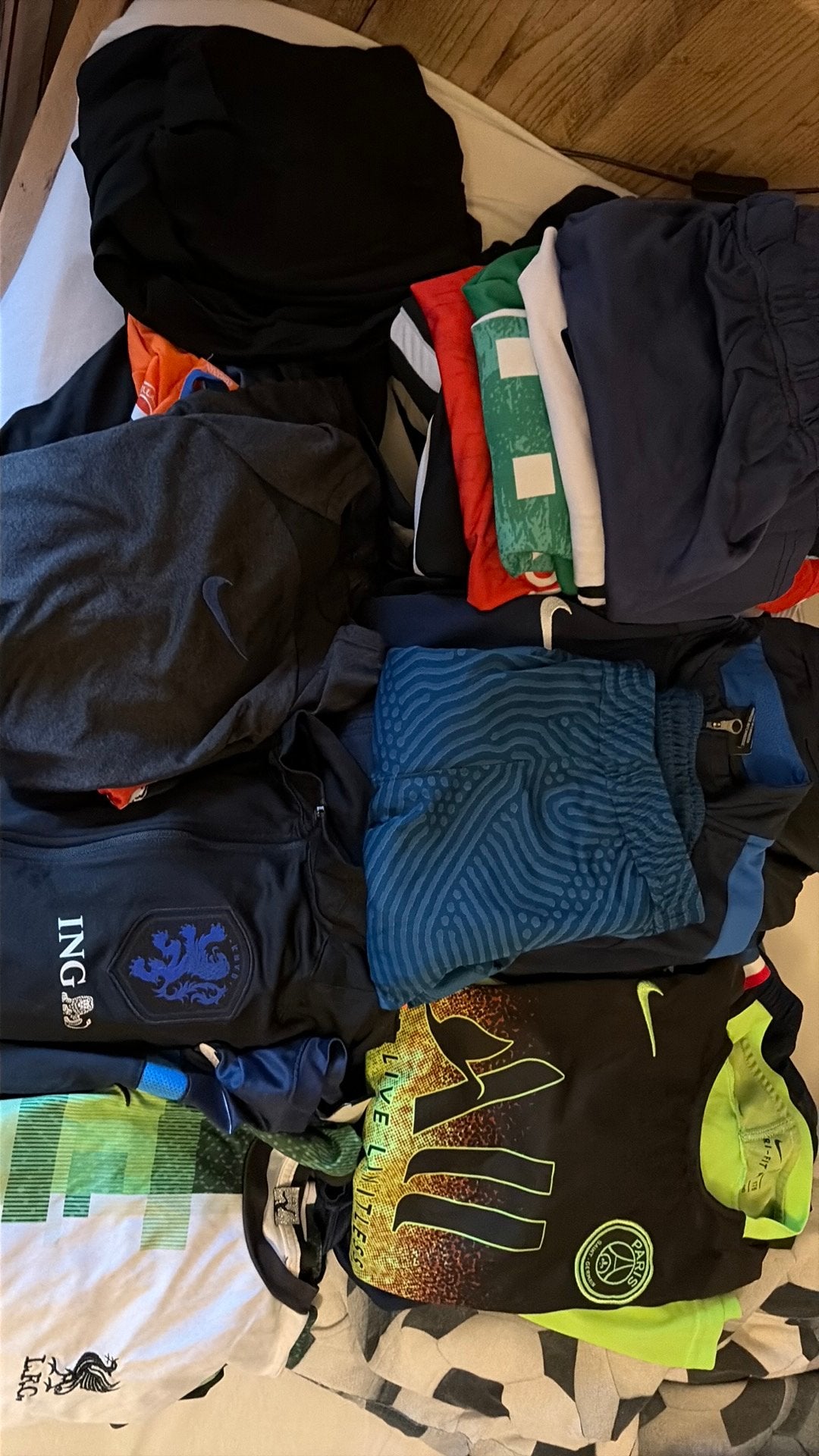 Pakket voetbalpakjes kleding maten 154 tm 176, Maat XS of kleiner, Ophalen of Verzenden, Gebruikt, Shirt