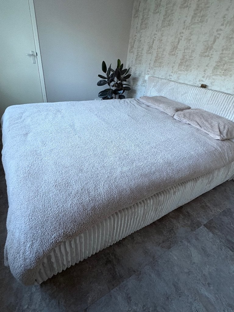 Beige bed, Ophalen, Beige, Tweepersoons, Zo goed als nieuw