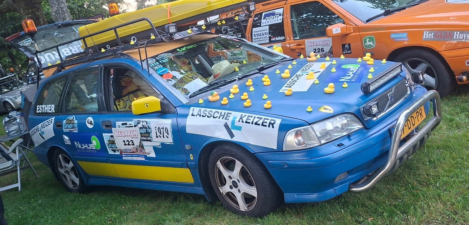 Volvo V40 2.0 I 16V 1999 Bruin, Voorwielaandrijving, 136 pk, 1948 cc, 4 cilinders