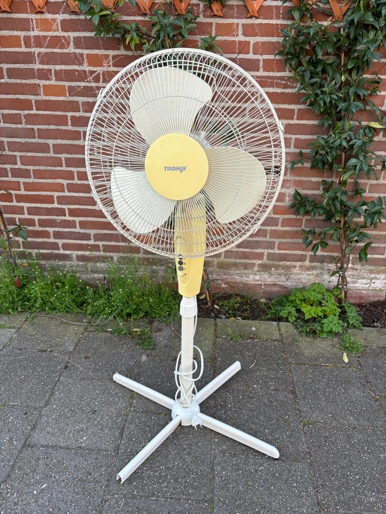 Tronix staande ventilator, Witgoed en Apparatuur, Ventilatoren, Ophalen, Gebruikt, Statiefventilator
