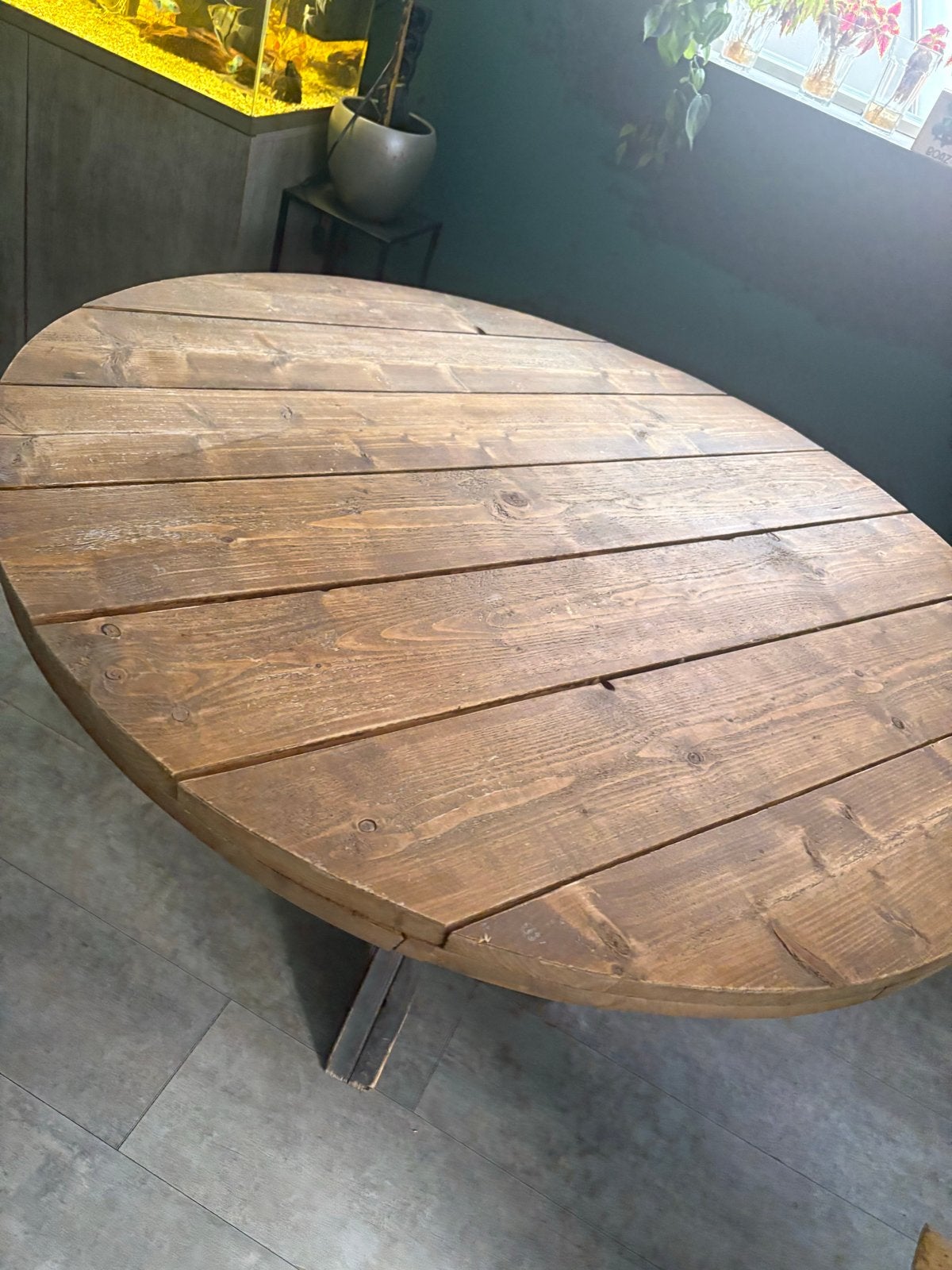 Robuuste ovale eettafel van massief hout, Ophalen, Gebruikt, 100 tot 150 cm, 150 tot 200 cm