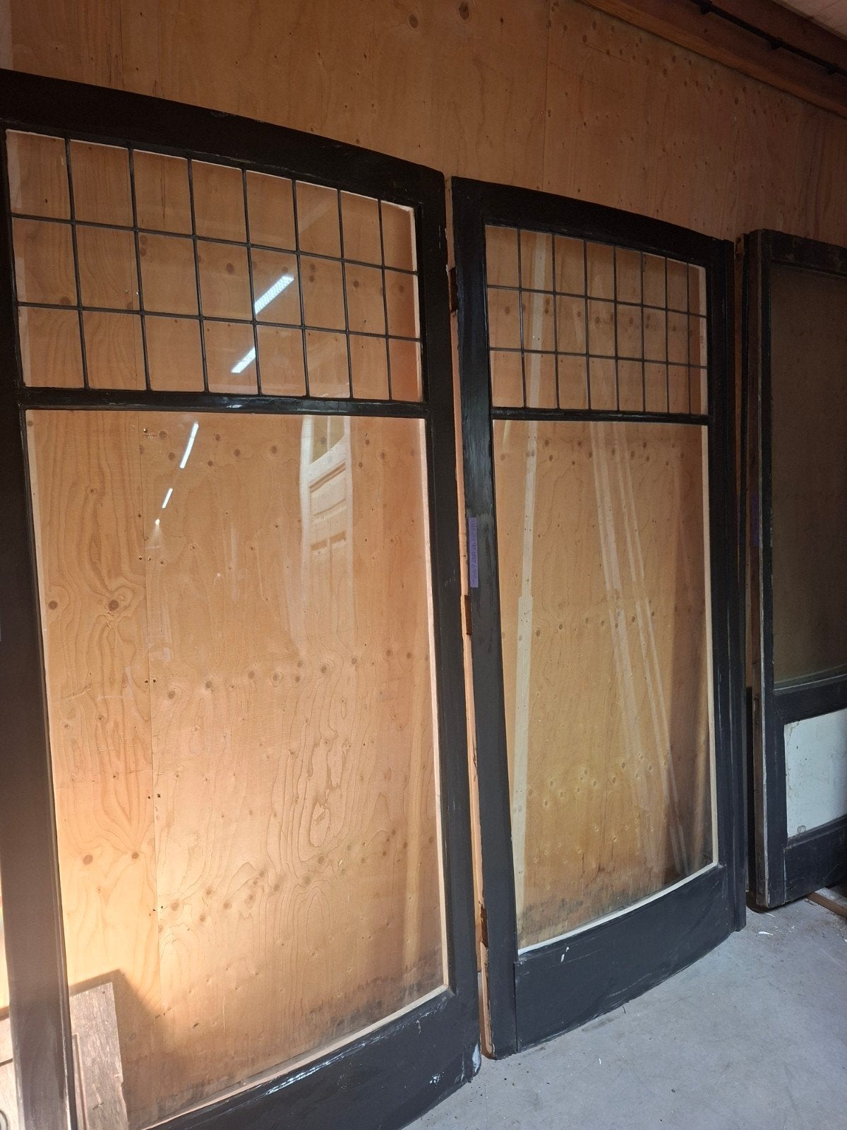 Unieke deurenset met rondlopend glas en glas in lood, Ophalen