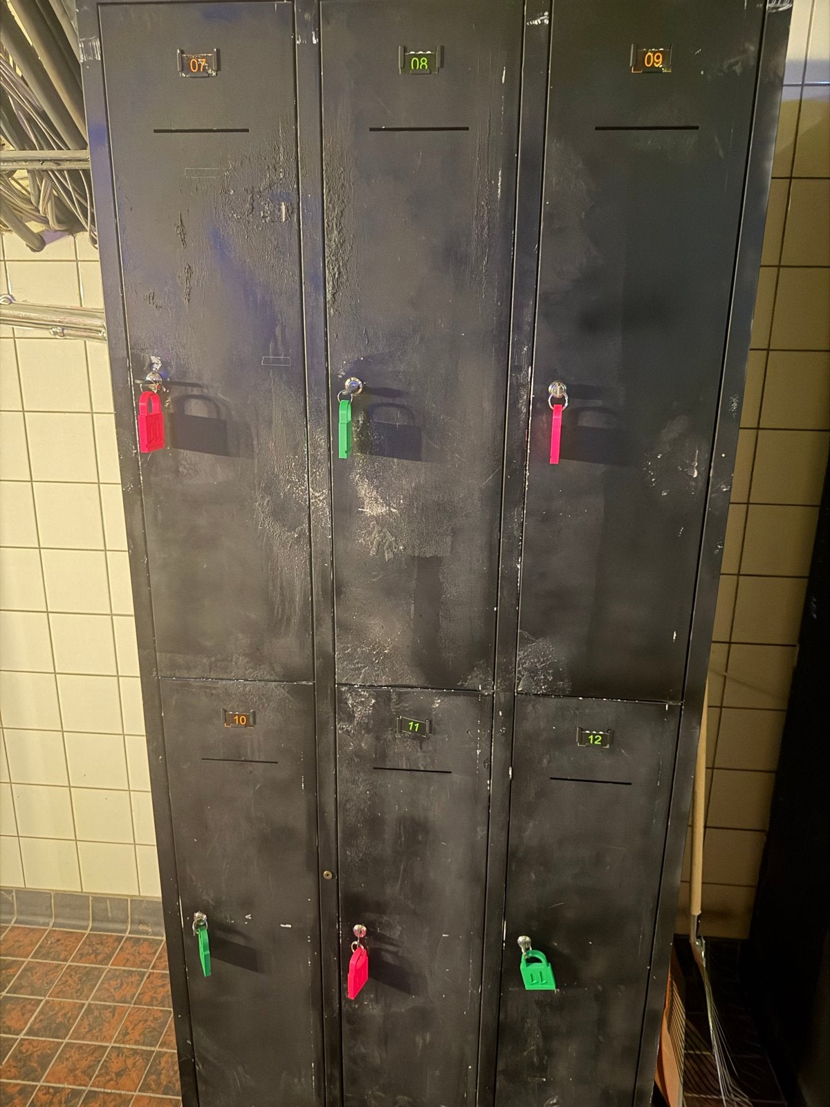 Metalen kluisjes / lockers - diverse maten en kleuren, Huis en Inrichting, Kasten | Lockerkasten, Gebruikt, Ophalen