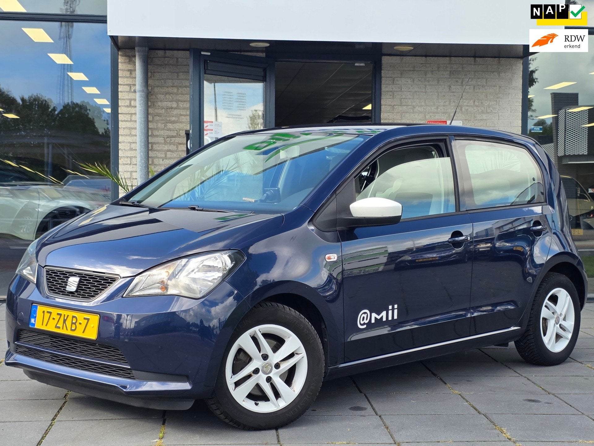 Seat Mii 1.0 @Mii - NAP - AIRCO - BLUETOOTH - NAVI - LICHTME, Auto's, Voorwielaandrijving, Euro 5, Gebruikt, Start-stop-systeem