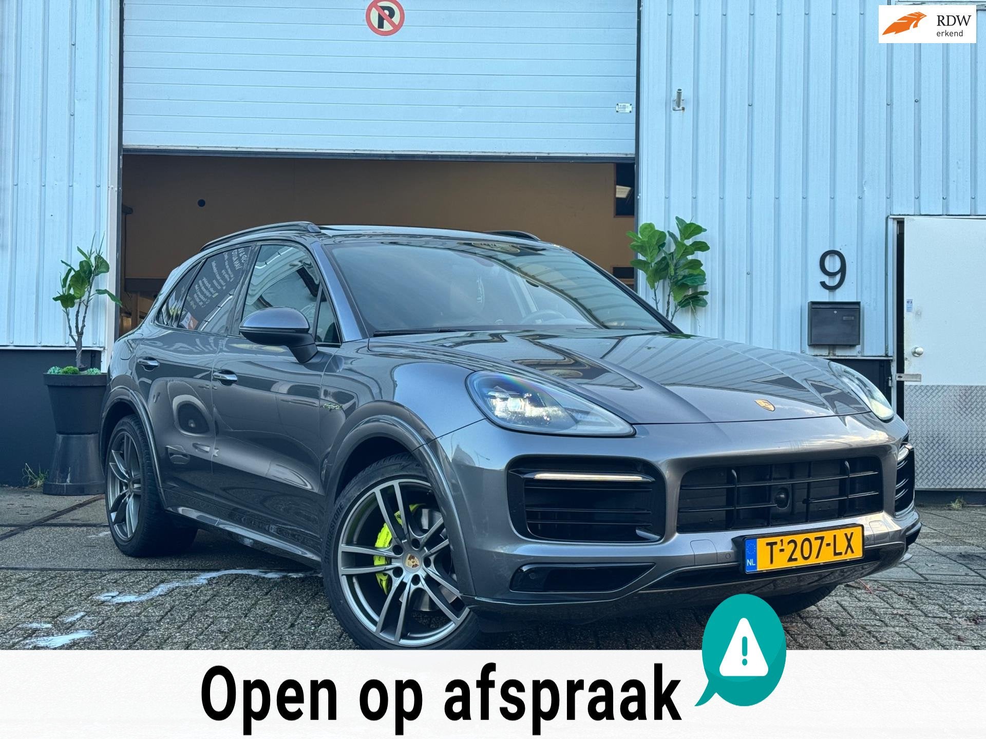 Porsche Cayenne 3.0 E-HYBRID|PLATINUM|PANO|LAGEKM|1STE EIGEN, Auto's, 14 kWh, Euro 6, 2995 cc, 340 pk