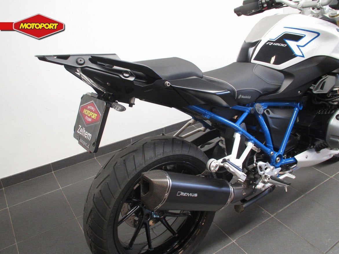 BMW R 1200 R (bj 2018), Einsteinlaan 5
2289 CC  Rijswijk, NL, Info@bmw-motorrad.nl, Naked bike, Gebruikt