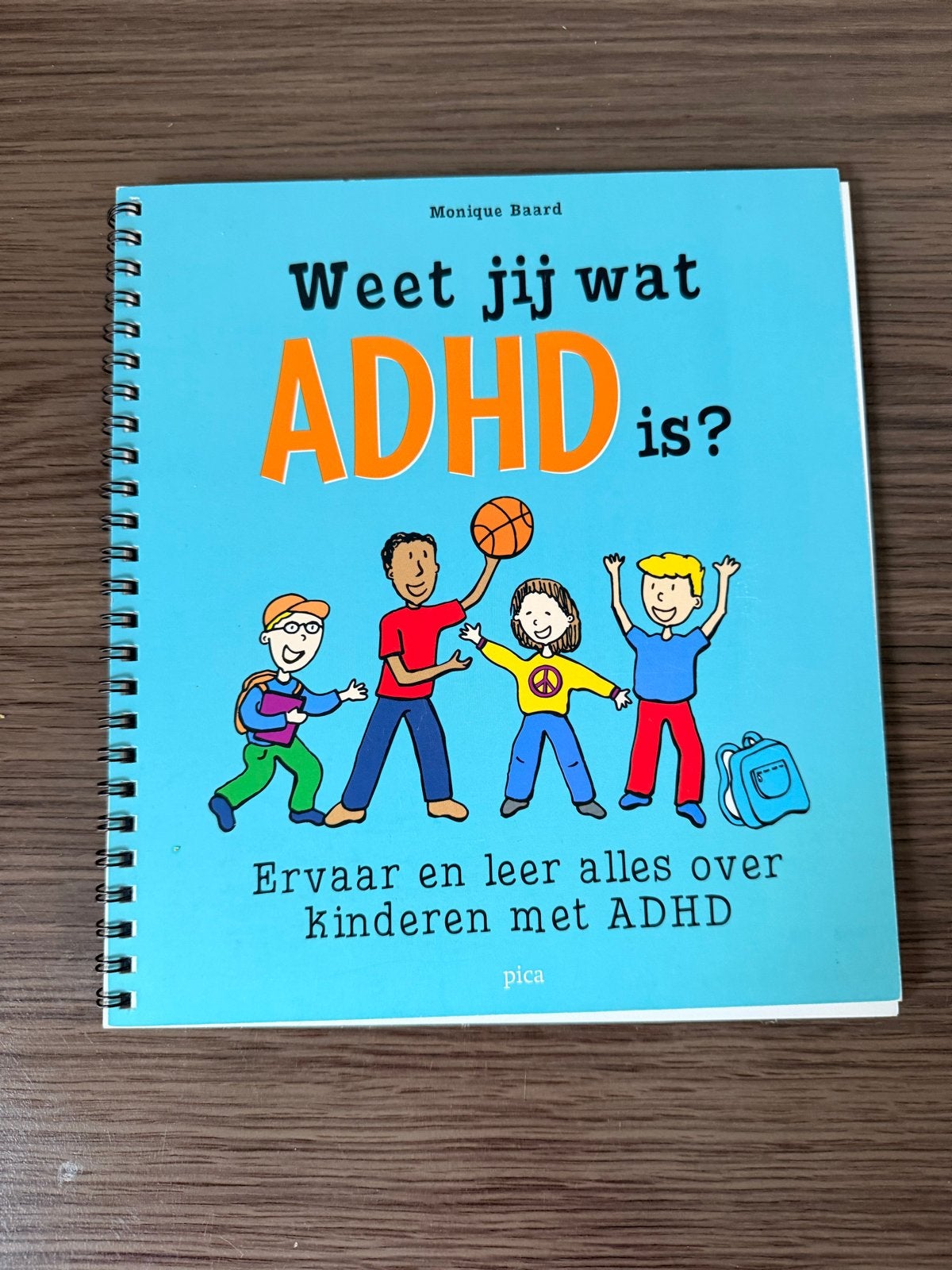 Weet jij wat ADHD is? Boek over kinderen met ADHD, Boeken, Ophalen of Verzenden, Zo goed als nieuw, 6 tot 12 maanden