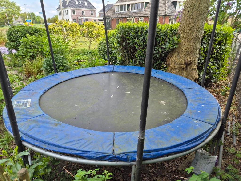 Gebruikte trampoline 3m met trappetje (net te vervangen), Kinderen en Baby's, Speelgoed | Buiten | Trampolines, Ophalen, Gebruikt
