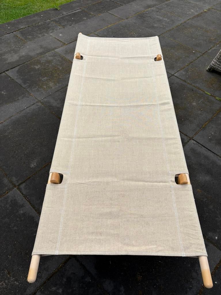 Tuinbed/ ligbed / campingbed noors design, Ophalen, Zo goed als nieuw