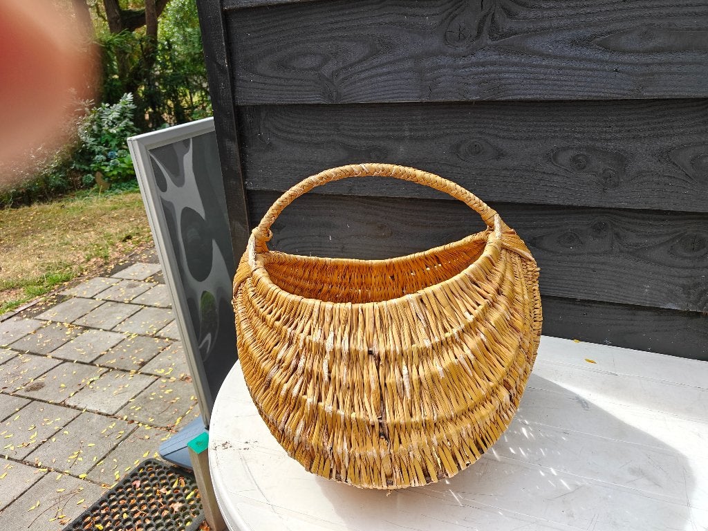 vintage rieten mand, Huis en Inrichting, Woonaccessoires | Schalen en Manden, Ophalen, Gebruikt, Mand, Onbekend